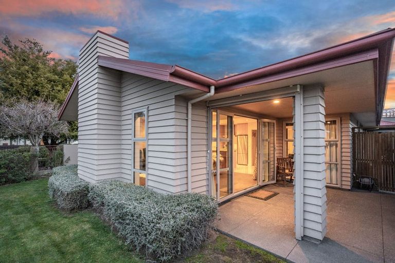 Photo of property in 37 Frank Street, Papanui, Christchurch, 8053