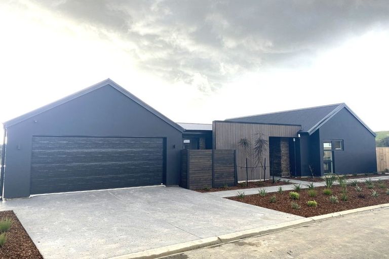 Photo of property in 5 Hill Tops Way, Stoke, Nelson, 7011