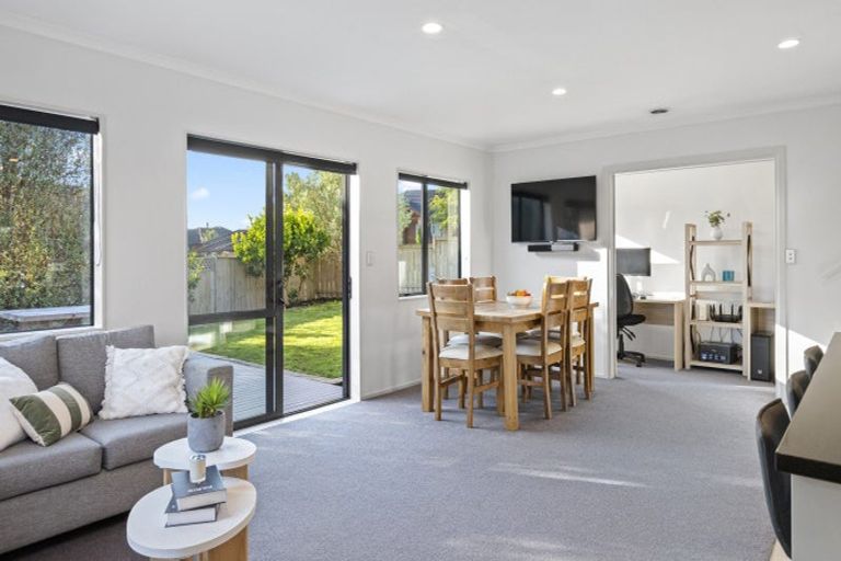 Photo of property in 28 Twomey Drive, Pukekohe, 2120