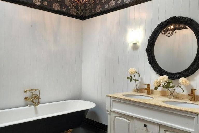 Photo of property in 24a Bracken Street, New Plymouth, 4310