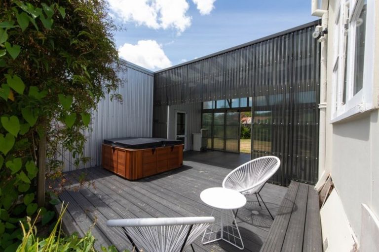 Photo of property in 36 Bond Street, Marton, 4710