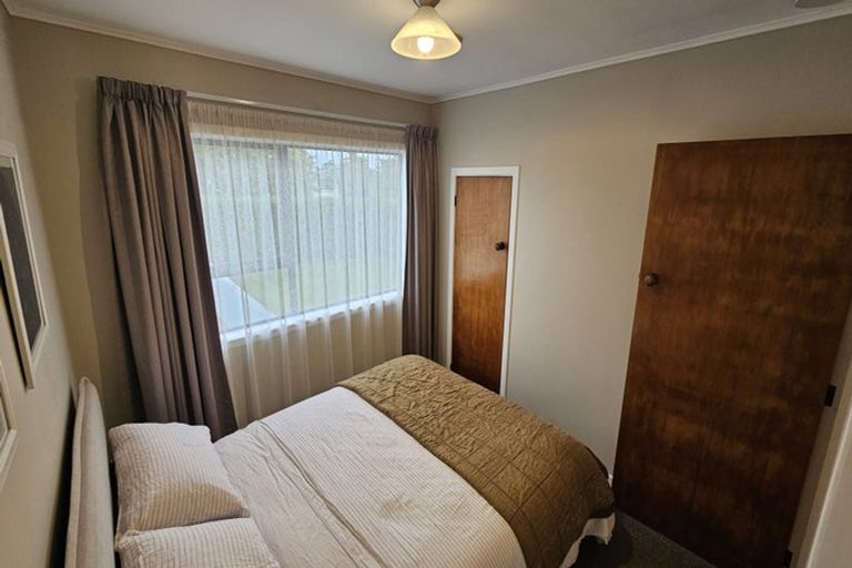 Photo of property in 10 Truby King Street, Merrilands, New Plymouth, 4312