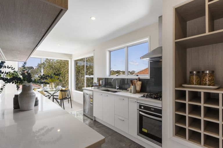 Photo of property in 9 Keldale Place, Forrest Hill, Auckland, 0620