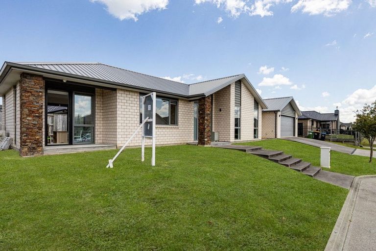 Photo of property in 30 Ruru Street, Cambridge, 3434