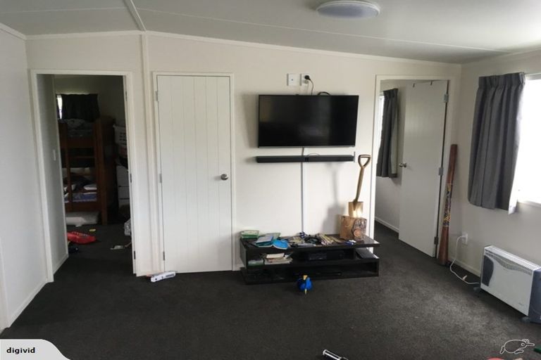 Photo of property in 1 Waiau Street, Torbay, Auckland, 0630