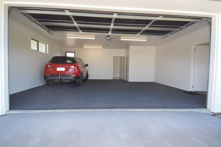 Photo of property in 4 Avalanche Place, Wanaka, 9305