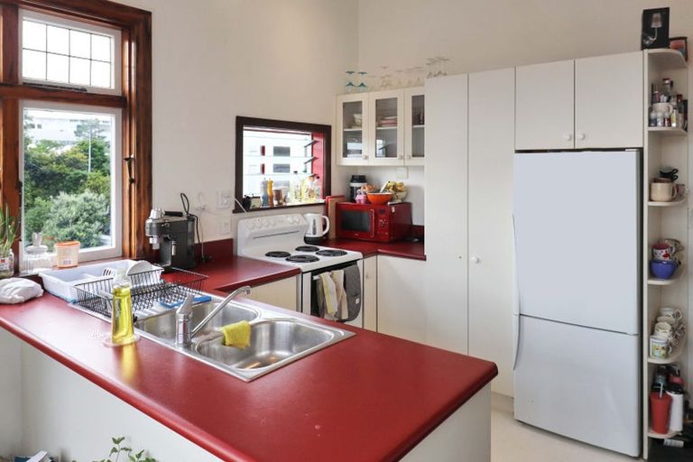 Photo of property in 21b Tinakori Road, Thorndon, Wellington, 6011