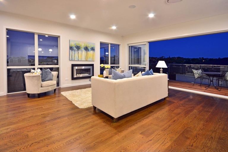 Photo of property in 11 Bearing Parade, Long Bay, Auckland, 0630