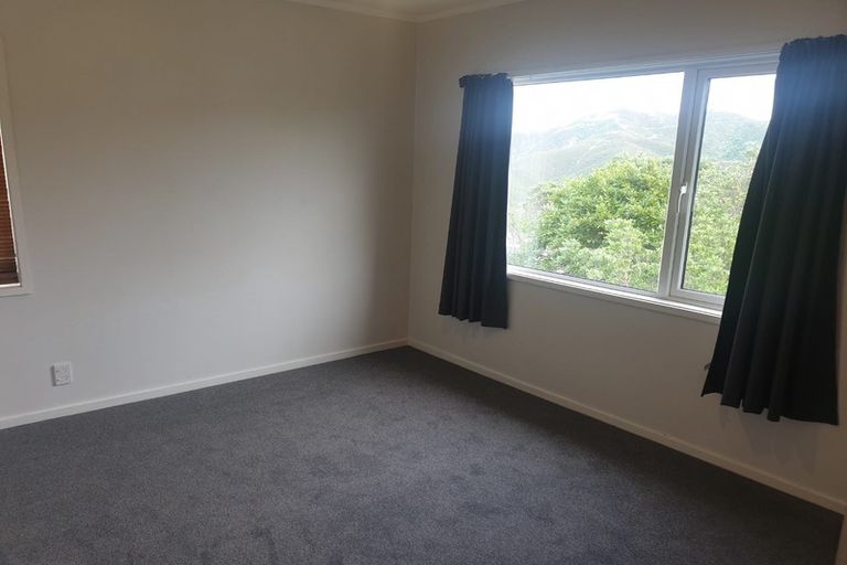 Photo of property in 15a Maple Grove, Kingston, Wellington, 6021