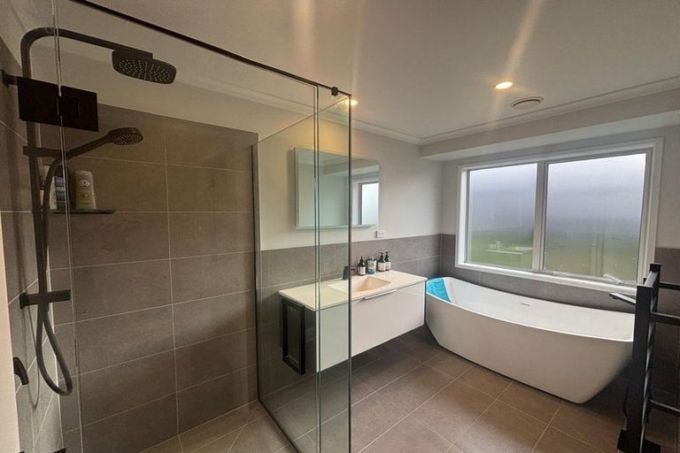 Photo of property in 31 Catherine Mclean Road, Pukekohe, 2120