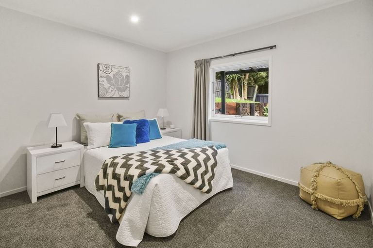 Photo of property in 18a Hillcrest Grove, Hillpark, Auckland, 2102