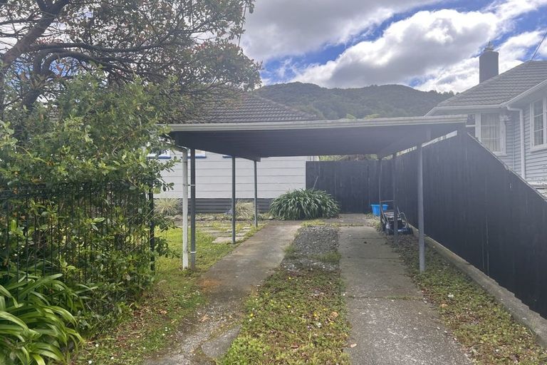 Photo of property in 1 Prebble Grove, Naenae, Lower Hutt, 5011