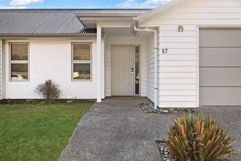 Photo of property in 57 Howards Drive, Lake Hayes, Queenstown, 9304
