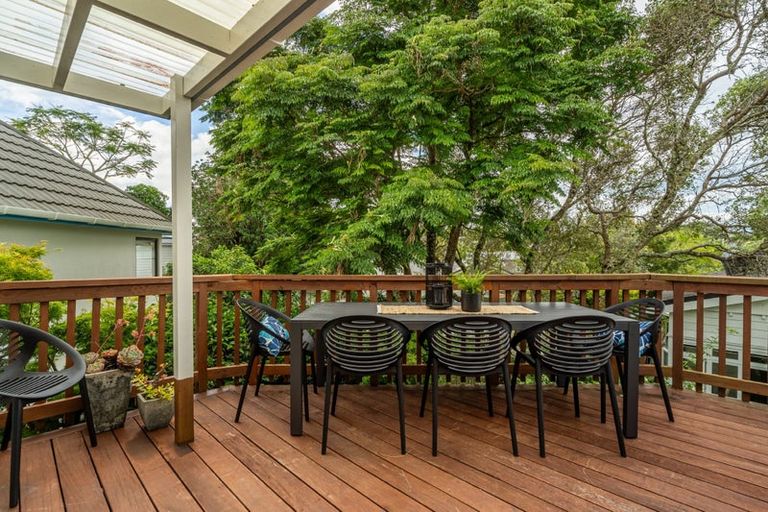 Photo of property in 13b Rodney Road, Northcote Point, Auckland, 0627