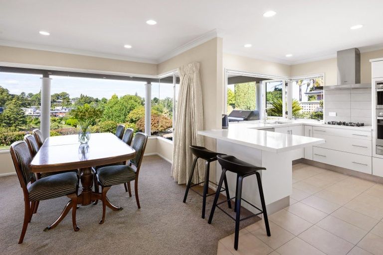 Photo of property in 48 Beerescourt Road, Beerescourt, Hamilton, 3200