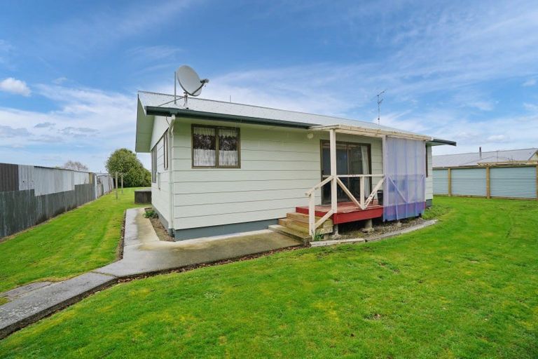 Photo of property in 25 Mauchline Street, Wallacetown, 9816