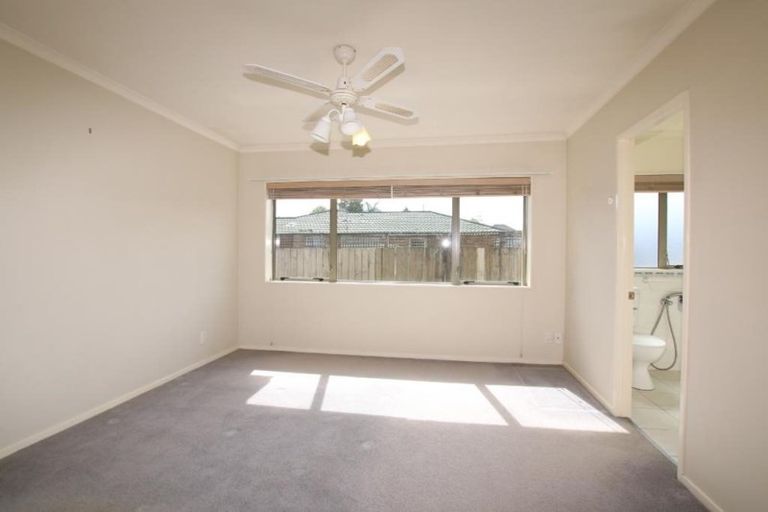 Photo of property in 329a Great South Road, Papakura, 2110