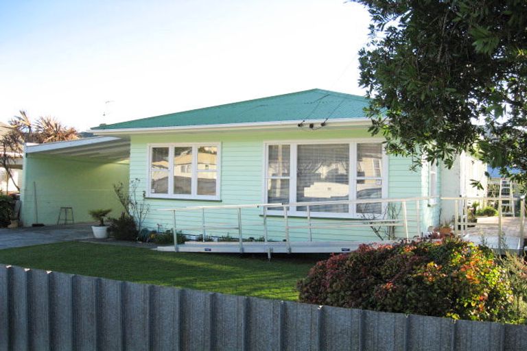 Photo of property in 4 Mckillop Street, Wainuiomata, Lower Hutt, 5014