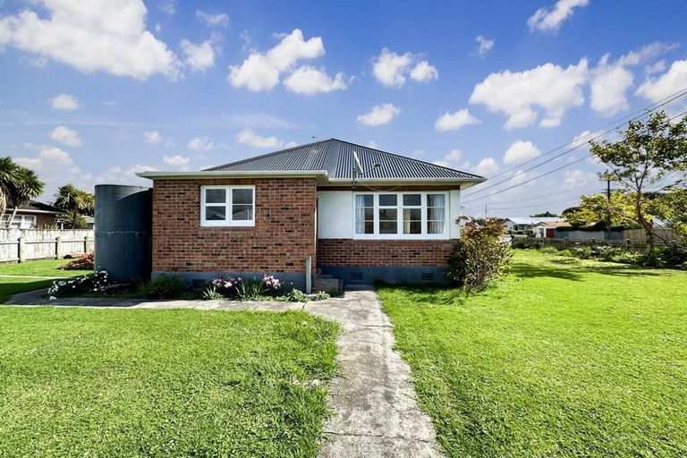 Photo of property in 2 White Street, Whanganui East, Whanganui, 4500