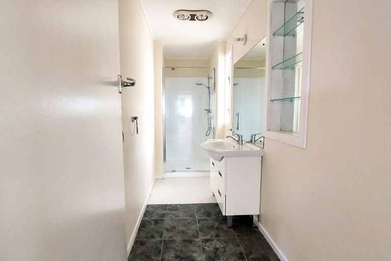 Photo of property in 42 Coleridge Drive, Enderley, Hamilton, 3214