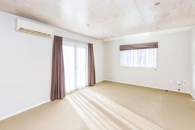 Photo of property in 869b High Street, Boulcott, Lower Hutt, 5011