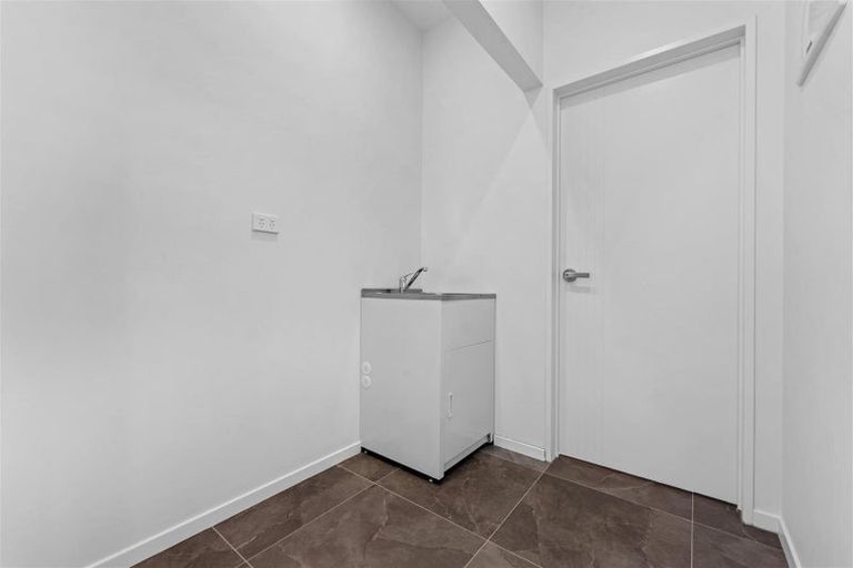 Photo of property in 12 Waimarie Drive, Karaka, 2578