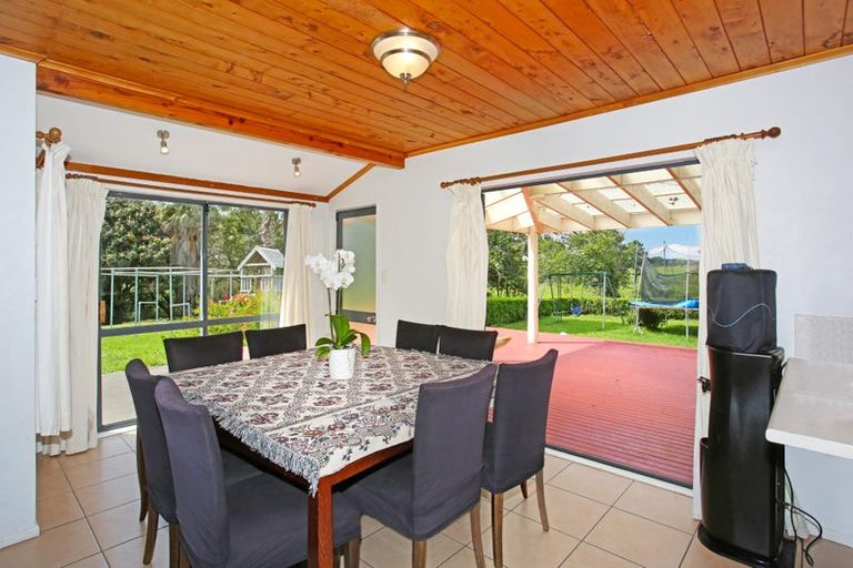 Photo of property in 42 Codlin Road, Waiuku, 2683