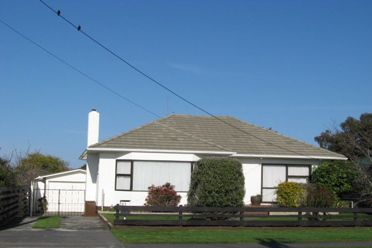 Photo of property in 17 Puriri Street, Gonville, Whanganui, 4501