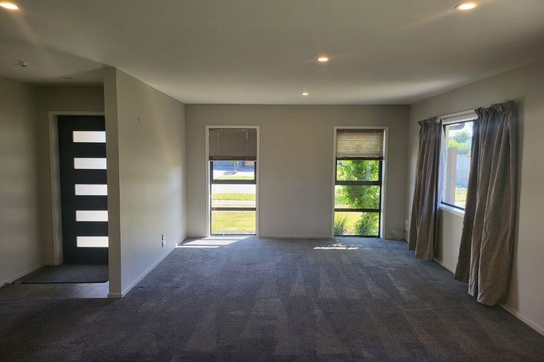 Photo of property in 22 Hurutini Way, Halswell, Christchurch, 8025