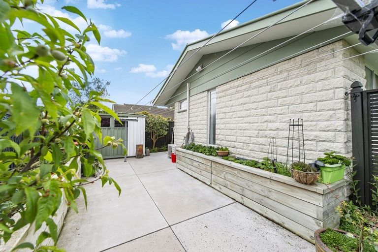 Photo of property in 4 Rachel Place, Avonhead, Christchurch, 8042