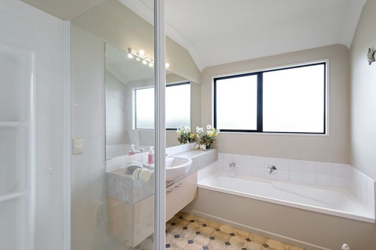 Photo of property in 3 Devon Crescent, Darfield, 7510