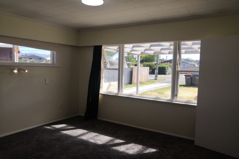 Photo of property in 19 Campbell Street, Alexandra, 9320