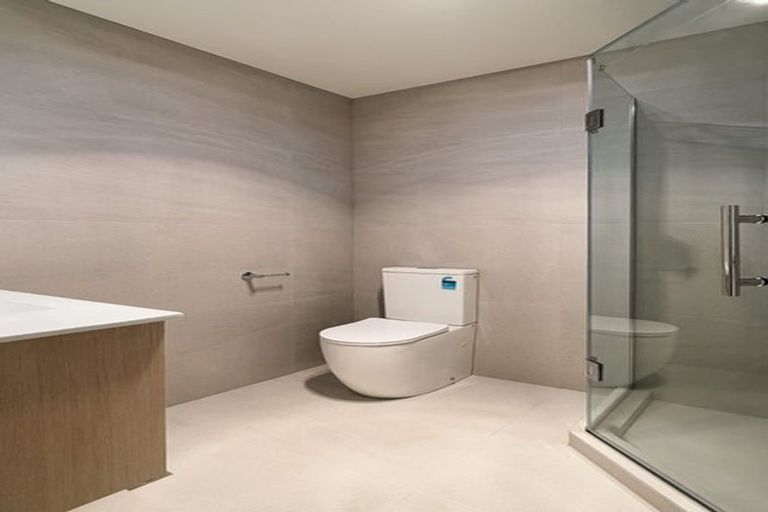 Photo of property in 5c Topliss Drive, Northcross, Auckland, 0632
