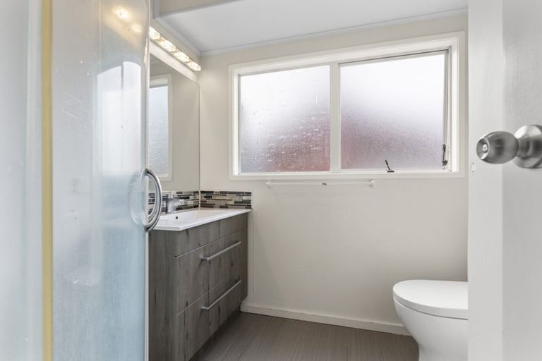 Photo of property in 7 Kingussie Place, Highland Park, Auckland, 2010