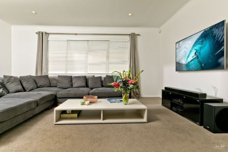 Photo of property in 88 Mackay Drive, Greenhithe, Auckland, 0632