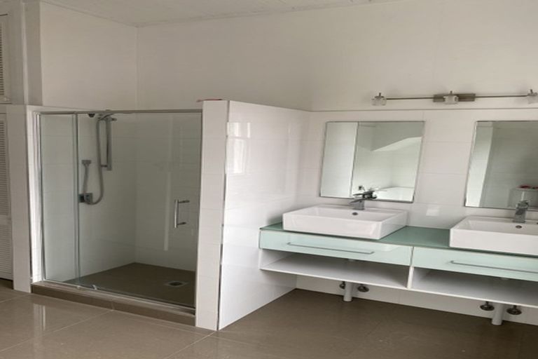 Photo of property in 52 St Vincent Avenue, Remuera, Auckland, 1050