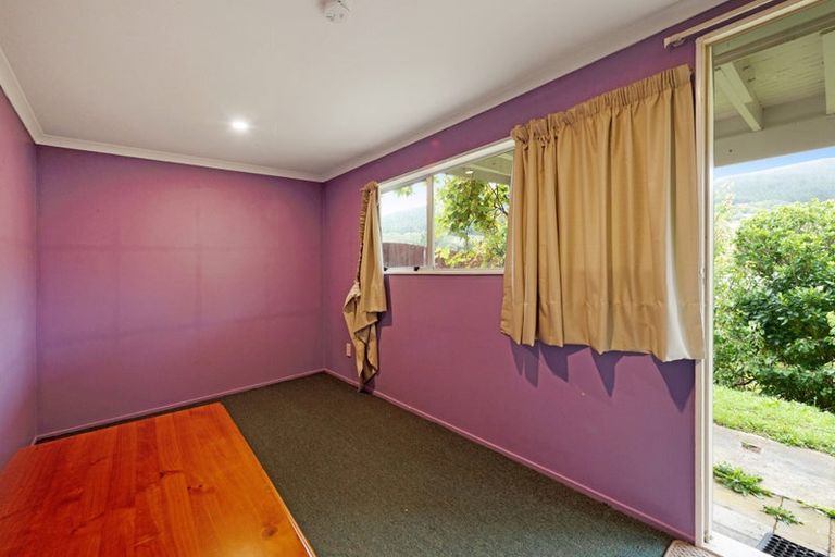 Photo of property in 15b Florio Terrace, Tawa, Wellington, 5028