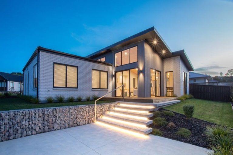 Photo of property in 129 Adler Drive, Ohauiti, Tauranga, 3112