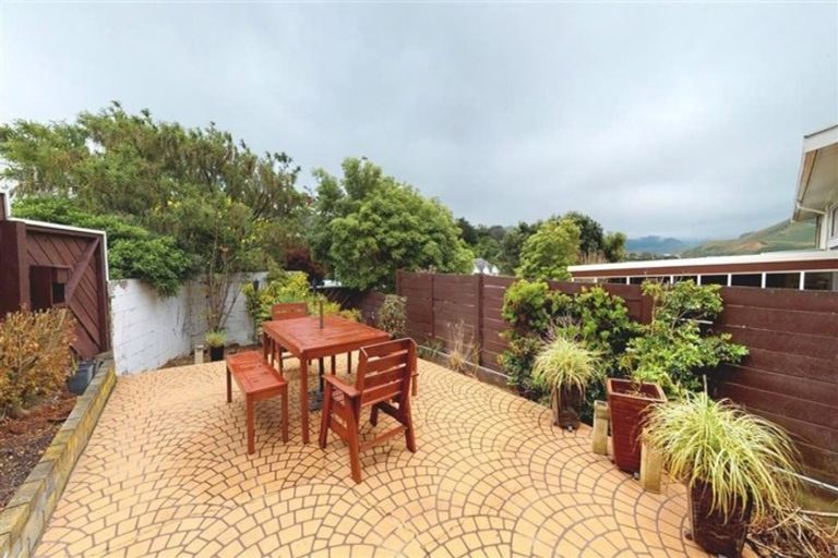 Photo of property in 17a Caesars Place, Churton Park, Wellington, 6037