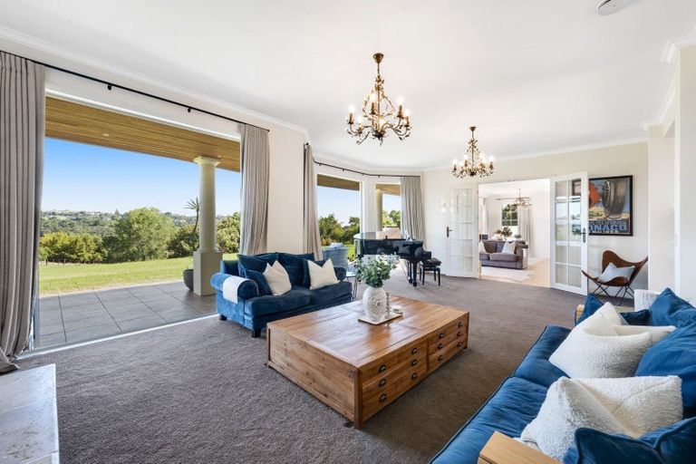 Photo of property in 204 Broomfields Road, Whitford, Howick, 2571