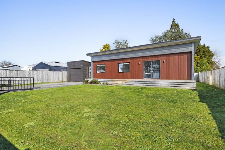 Photo of property in 7 Manatu Lane, Inglewood, 4330