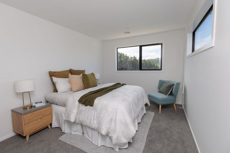 Photo of property in 24 Prestbury Grove, Churton Park, Wellington, 6037