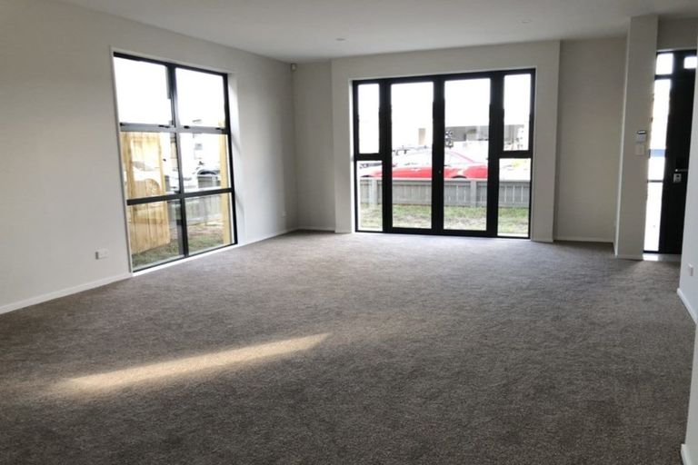 Photo of property in 14b Hollowout Street, Takanini, 2112