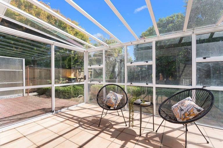 Photo of property in 2 Moorpark Place, Ilam, Christchurch, 8041