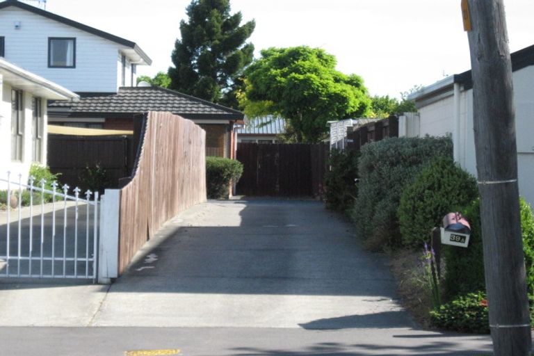 Photo of property in 2/39a Woodbury Street, Avonhead, Christchurch, 8042