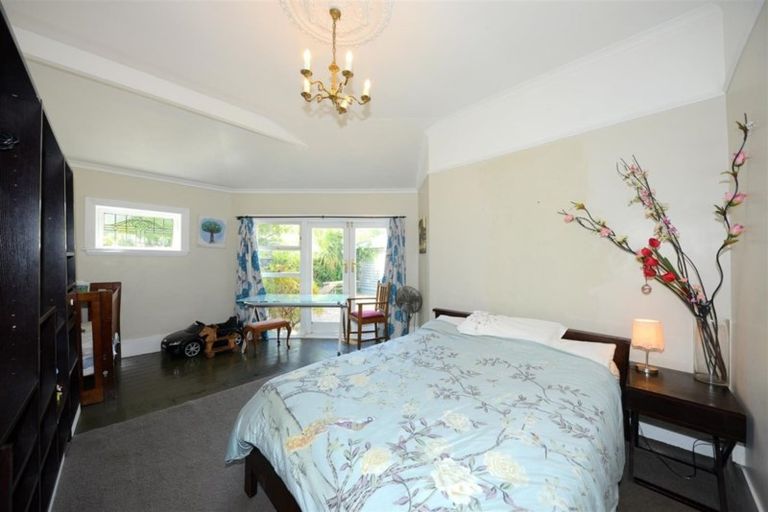 Photo of property in 114 Osborne Street, Waltham, Christchurch, 8011