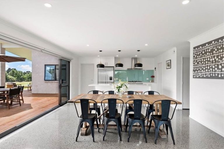 Photo of property in 125 Wharf Road, Clarks Beach, Pukekohe, 2679