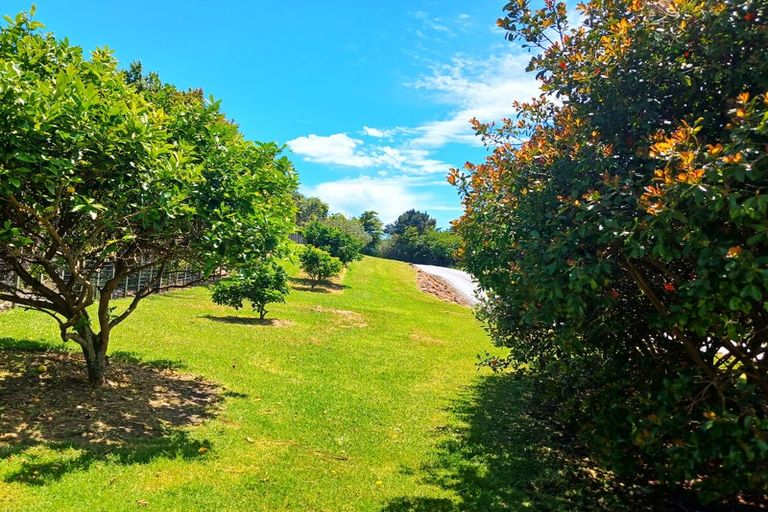 Photo of property in 9/11 Ocean View Road, Cable Bay, 0420