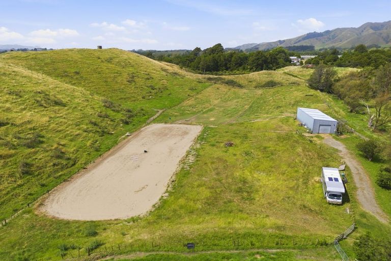 Photo of property in 84 Derham Road, Te Horo, Otaki, 5581