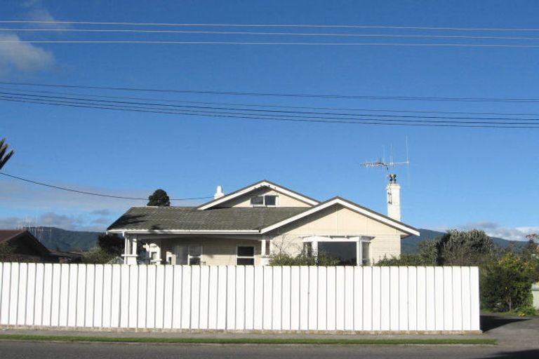 Photo of property in 30 Aotaki Street, Otaki, 5512